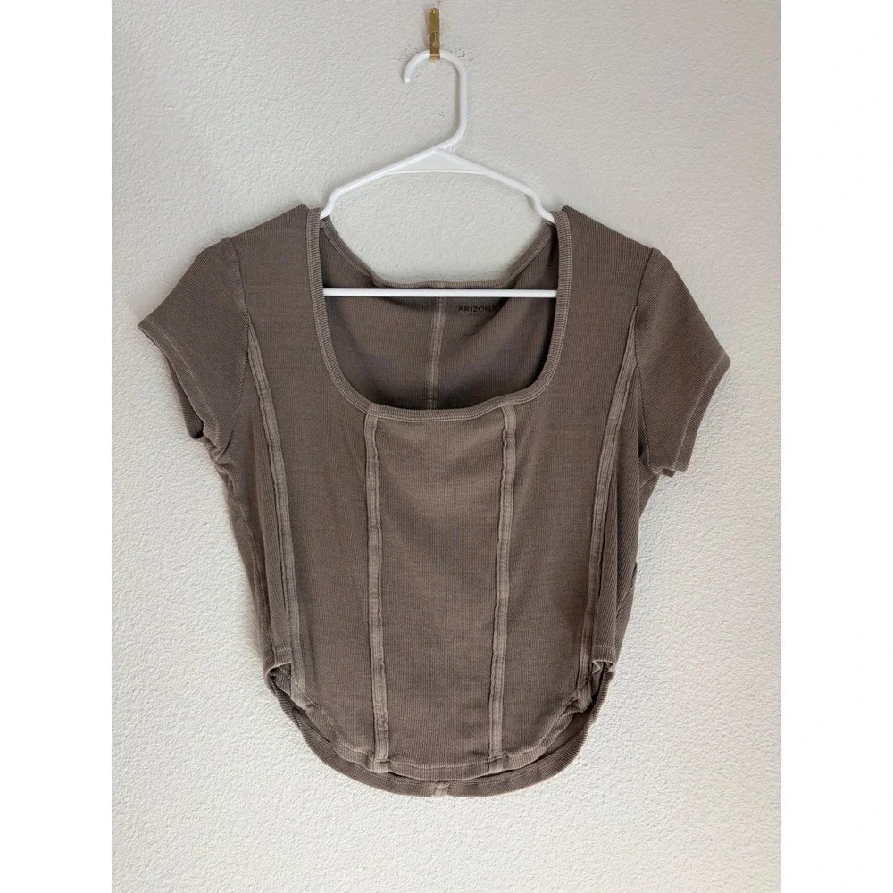 Arizona Jean Co Brown Ribbed Corset Seam Curved Hem Scoop Neck Crop Top Large‎